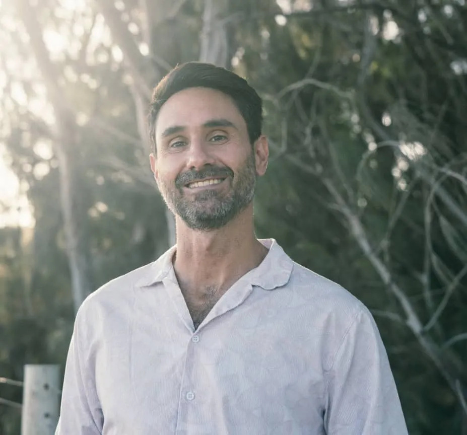 portrait of therapist Manuel